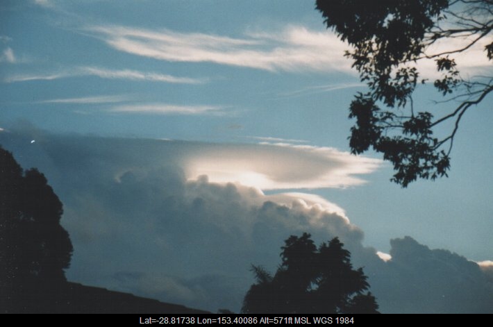 19991230mb03_cirrus_cloud_wollongbar_nsw