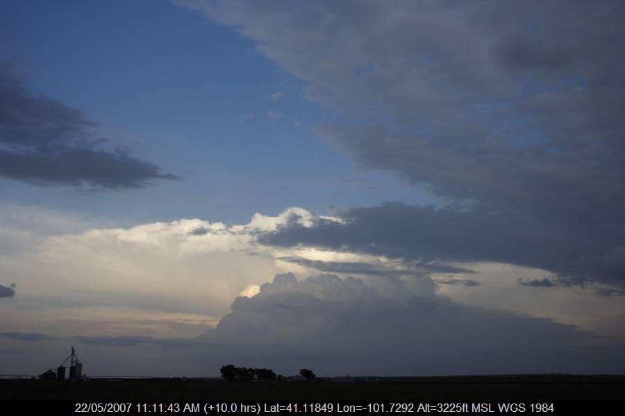 20070521jd30_altocumulus_cloud_near_ogallala_nebraska_usa
