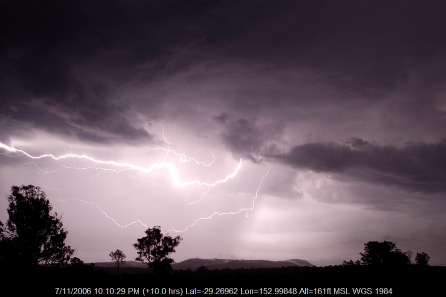 20061107mb18_lightning_bolts_whiporie_nsw