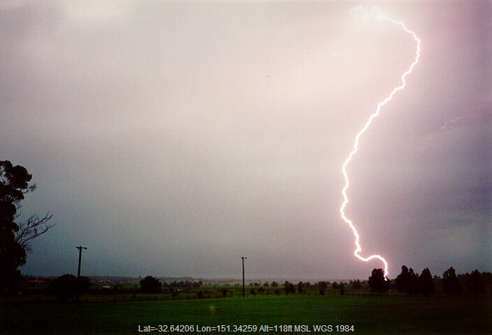 19951210jd07_thunderstorm_base_brankxton_nsw