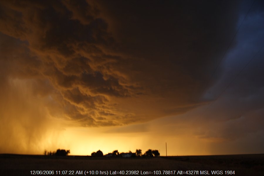 20060611jd37_thunderstorm_base_s_of_fort_morgan_colorado_usa