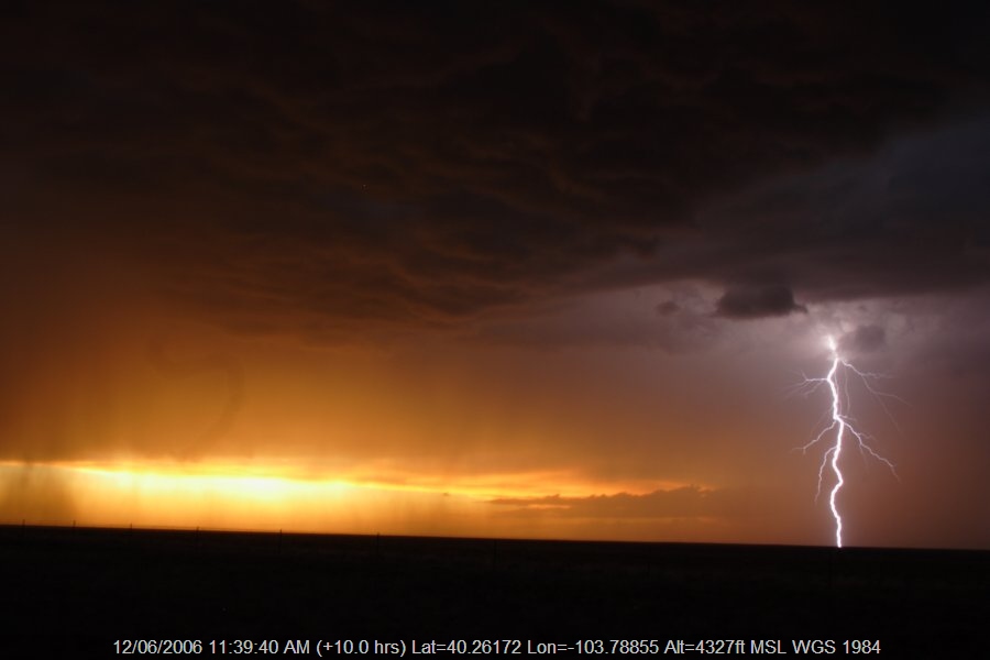 20060611jd60_thunderstorm_base_s_of_fort_morgan_colorado_usa