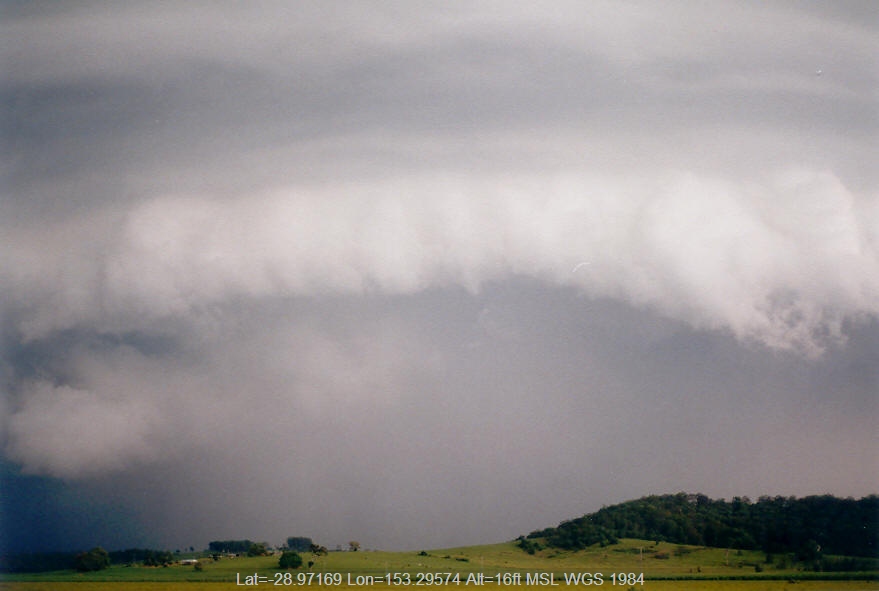 20030330mb14_supercell_thunderstorm_near_coraki_nsw