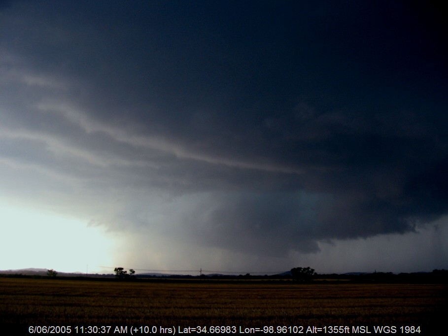 20050605jd14_supercell_thunderstorm_mountain_park_n_of_snyder_oklahoma_usa