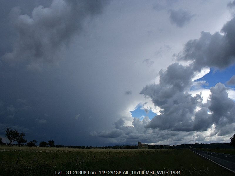 20051125jd07_supercell_thunderstorm_s_of_coonabarabran_nsw