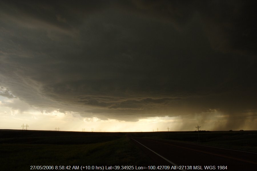 20060526jd19_supercell_thunderstorm_sw_of_hoxie_kansas_usa