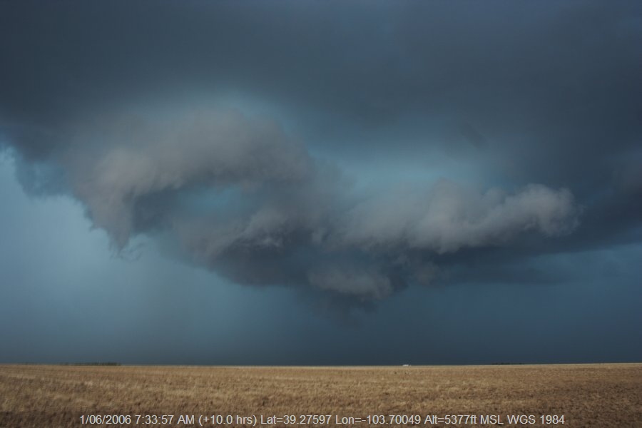 20060531jd26_supercell_thunderstorm_e_of_limon_colorado_usa