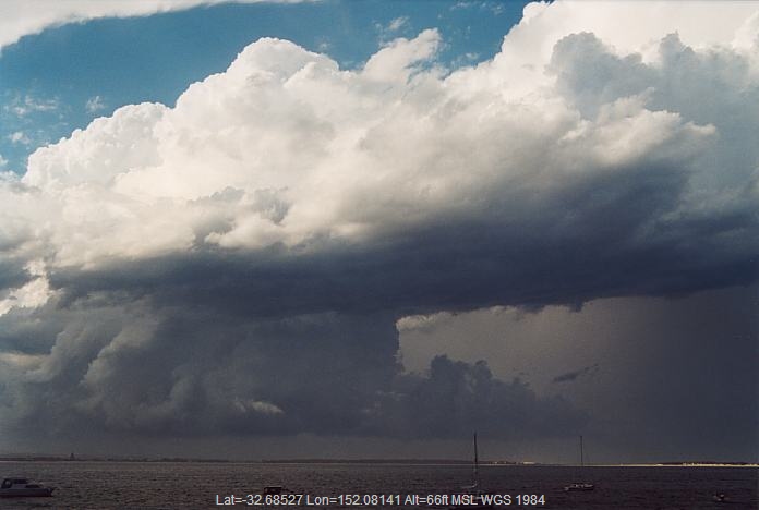 20020208jd14_thunderstorm_updrafts_port_stephens_nsw
