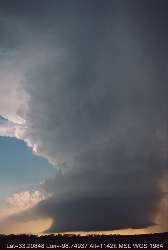 20030612jd25_thunderstorm_updrafts_near_newcastle_texas_usa