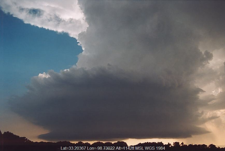 20030612jd27_thunderstorm_updrafts_s_of_newcastle_texas_usa