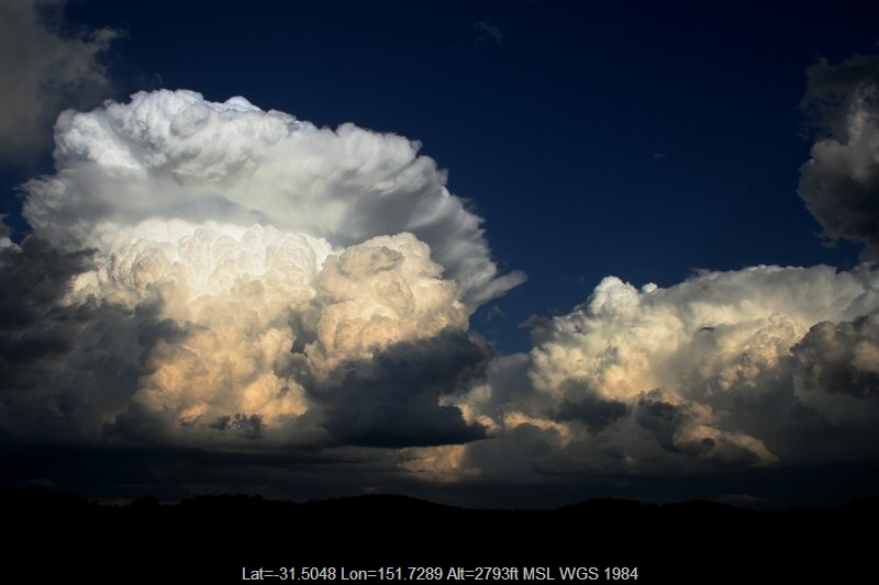 20051027jd11_thunderstorm_updrafts_near_nowendoc_nsw