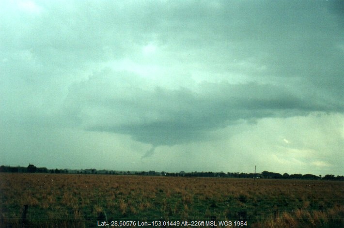 20001105mb19_funnel_tornado_waterspout_s_of_kyogle_nsw