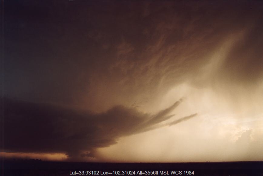 20030603jd17_thunderstorm_wall_cloud_littlefield_texas_usa