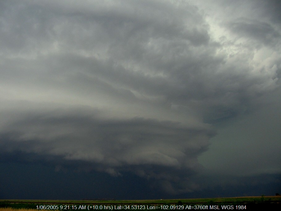 20050531jd25_thunderstorm_wall_cloud_near_nazareth_texas_usa