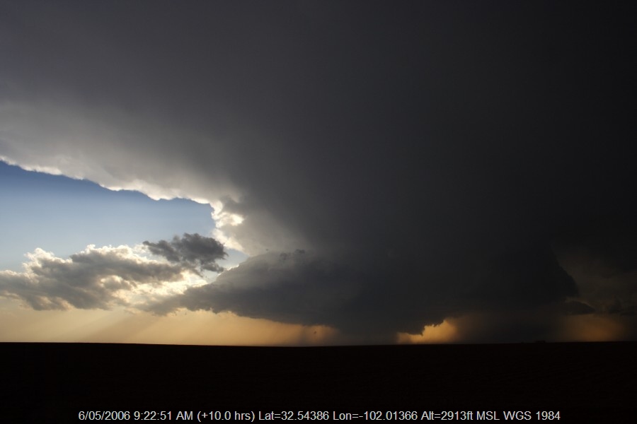 20060505jd17_thunderstorm_wall_cloud_patricia_texas_usa