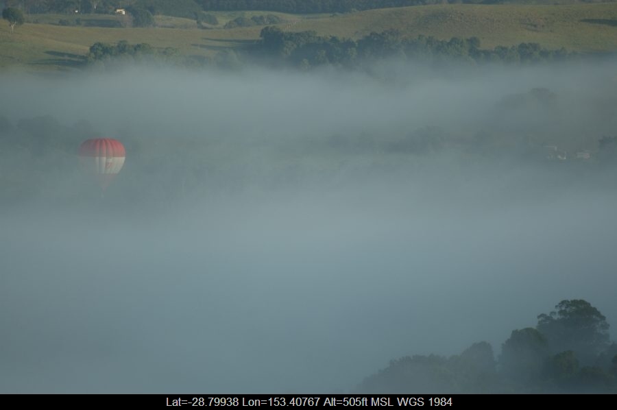 20070216mb05_fog_mist_frost_mcleans_ridges_nsw