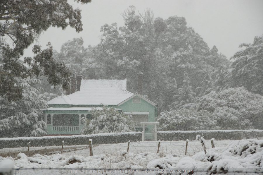 20080518mb62_snow_pictures_guyra_nsw