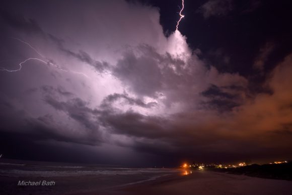 Lightning and severe storms Ballina - Byron Bay areas 26 October 2013 4