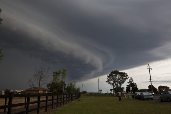 Shelf cloud over Penrith