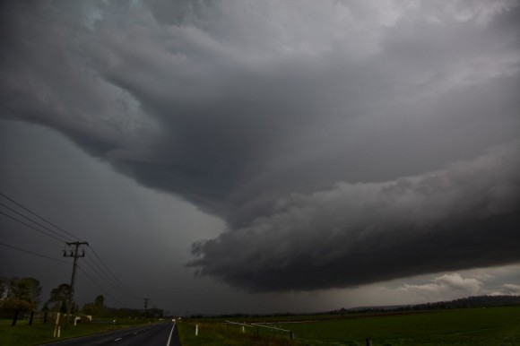 Supercell in weakening phase exhibits more structure due to less rain