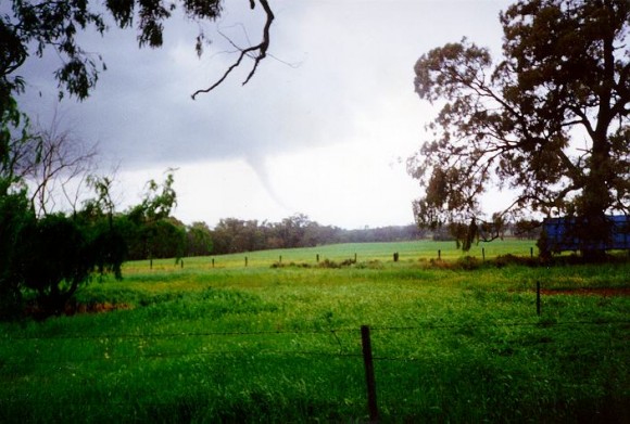 Tornado Bearbung 29 september 1996