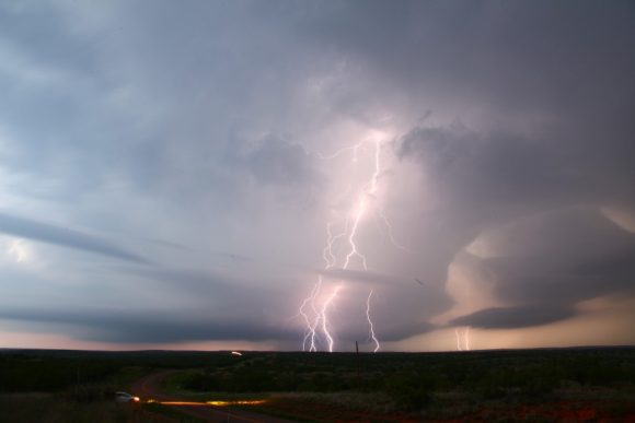 Lightning and sculptured supercell