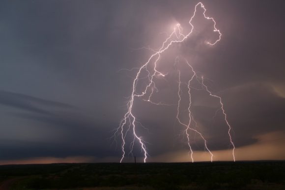 Lightning and sculptured supercell