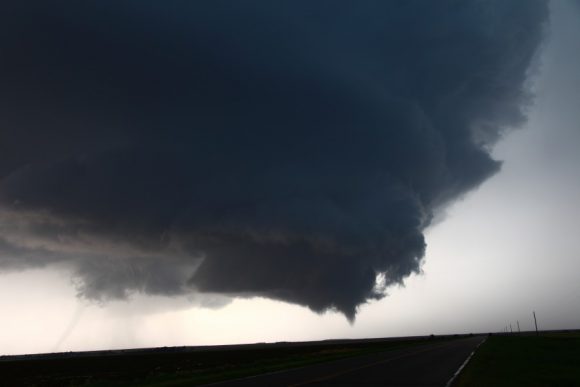 New strong tornado north of Dodge City