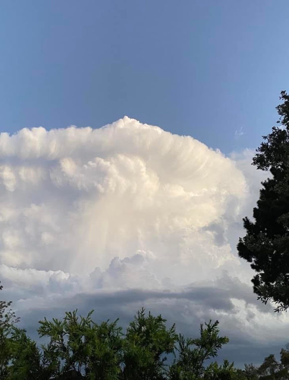 Mulgoa Supercell view from west side - overshoot visible - powerful pulse!