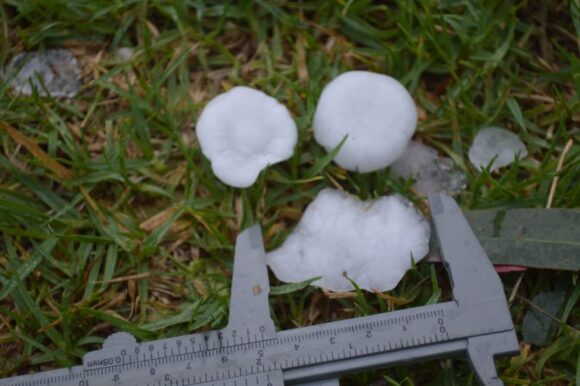 Supercell storm west of Wollongong Thursday 26 January 2023