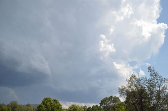 Thunderstorms Putty Road and Howes Valley Saturday 28 January 2023