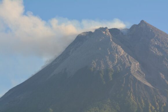Active volcanoes, storms and volcanic eruptions Volcanic eruptions and thunderstorms - Gunung Merapi Indonesia July and August 2023.