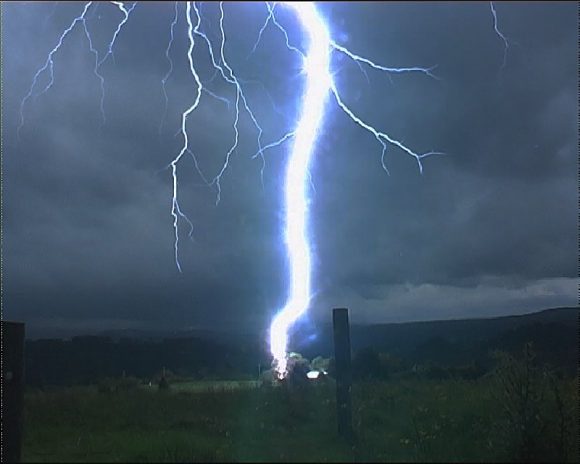 Lightning Bolt from the past Dorrigo